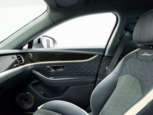 New 2026 Bentley Flying Spur Plug-In Hybrid AWD/4WD image 44
