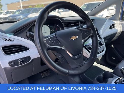 Used 2021 Chevrolet Bolt Premier w/ Infotainment Package FWD image 10