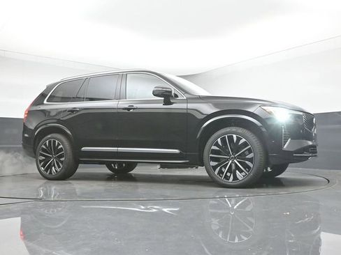 New 2026 Volvo XC90 T8 Plus w/ Protection Package Premier image 38