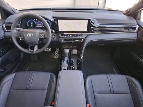 Used 2026 Toyota Camry XSE w/ Premium Package FWD image 9