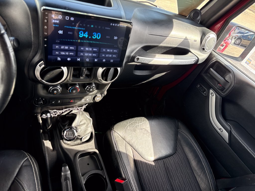 Used 2013 Jeep Wrangler Unlimited Sport AWD/4WD image 18
