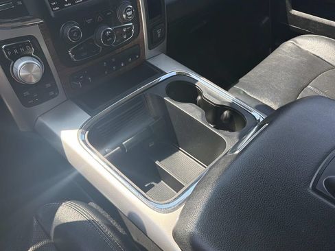 Used 2019 RAM 1500 Laramie w/ Convenience Group AWD/4WD image 4