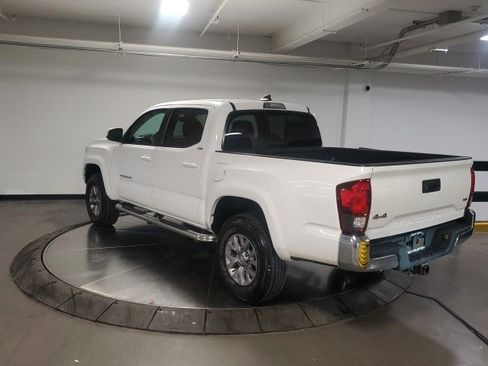 Used 2019 Toyota Tacoma SR5 image 6