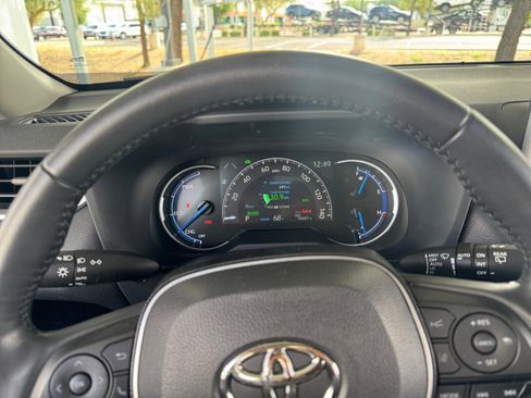 Certified 2023 Toyota RAV4 XLE image 10
