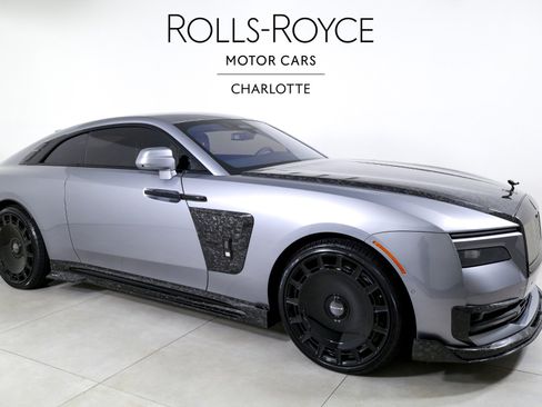 Used 2025 Rolls-Royce Spectre Black Badge image 5