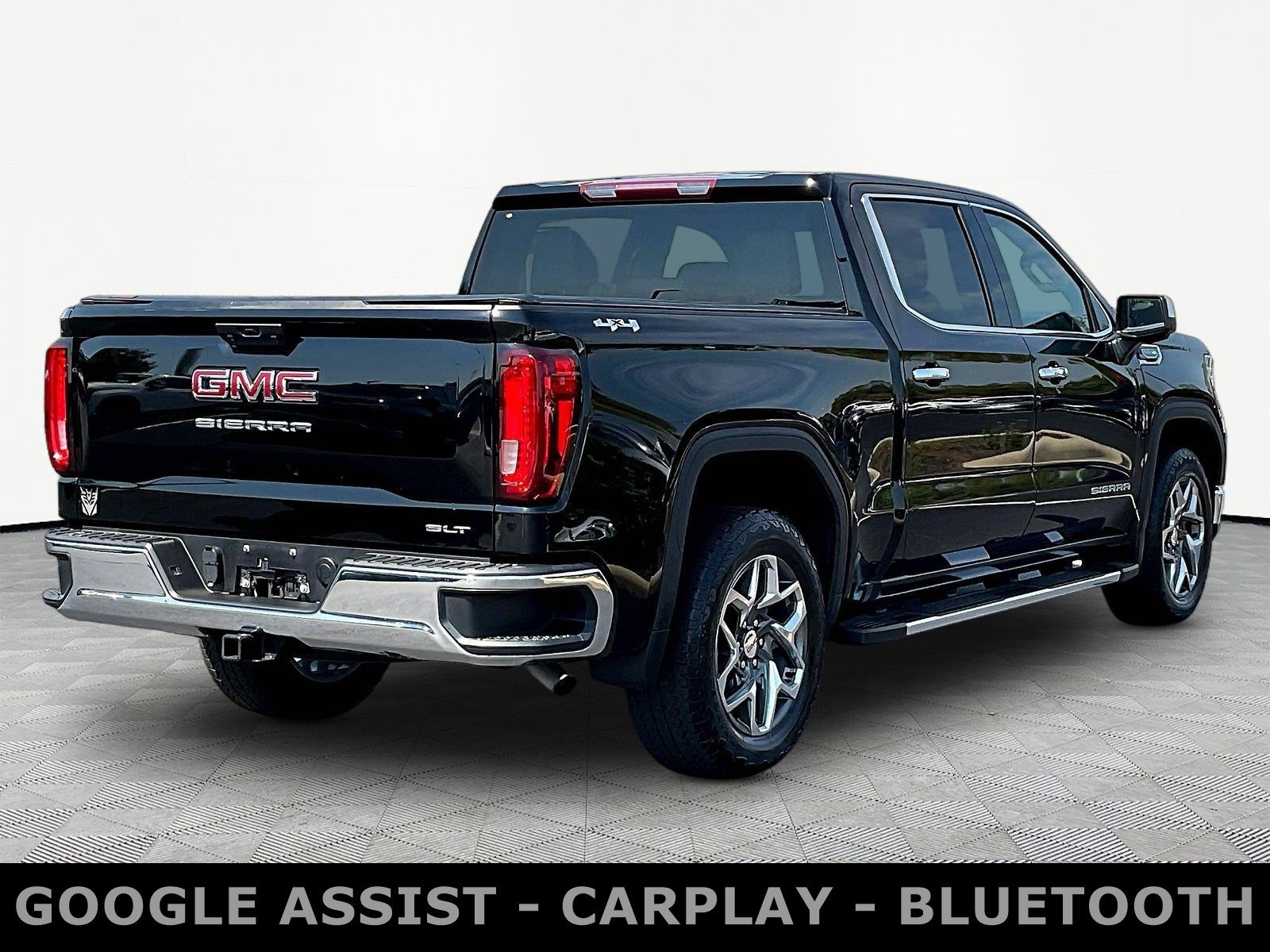 Used 2024 GMC Sierra 1500 SLT w/ SLT Premium Package AWD/4WD image 6