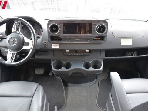 Used 2019 Mercedes-Benz Sprinter 170 image 19