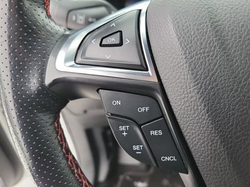 Used 2022 Ford Edge ST-Line image 23