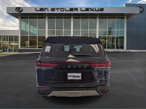 Used 2024 Lexus LX 600 4WD w/ Appearance Package image 4