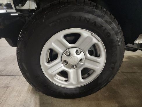 Used 2015 Jeep Wrangler Sport w/ Connectivity Group image 7