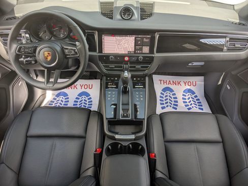 New 2026 Porsche Macan image 23