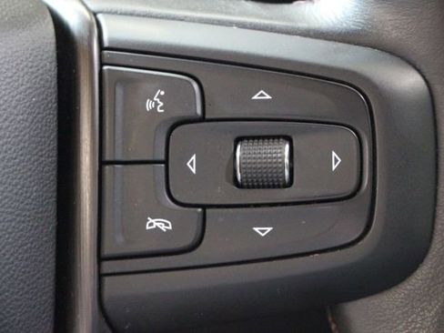Used 2025 GMC Sierra 2500 AT4X AWD/4WD image 16
