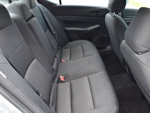 Used 2024 Nissan Altima 2.5 SV FWD image 49