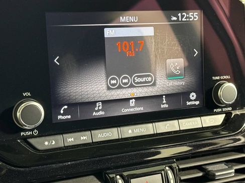Used 2024 Nissan Pathfinder SV AWD/4WD image 35
