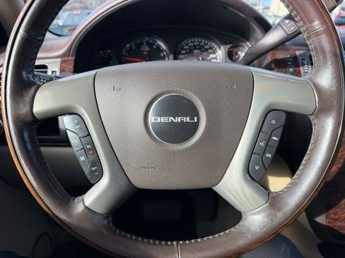 Used 2008 GMC Yukon Denali image 16