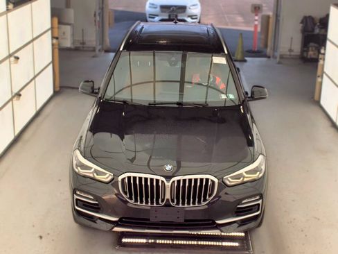 Used 2021 BMW X5 xDrive40i w/ Premium Package AWD/4WD image 4
