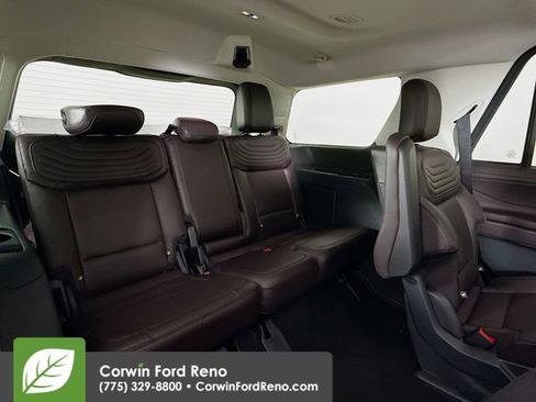 New 2025 Ford Expedition Platinum w/ Platinum Ultimate Package image 32