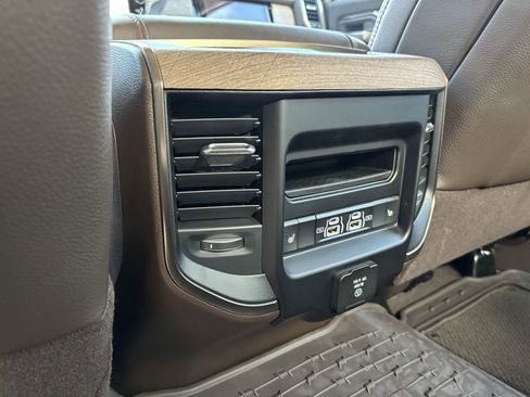New 2026 RAM 2500 Limited AWD/4WD image 30
