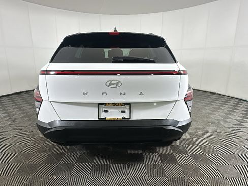Used 2026 Hyundai Kona SEL Sport FWD image 4