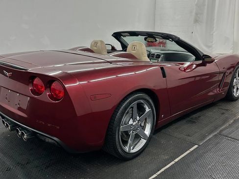 Used 2007 Chevrolet Corvette Convertible w/ Preferred Equipment Group RWD image 34