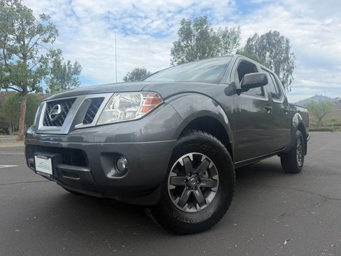 Used 2017 Nissan Frontier Desert Runner RWD image 1