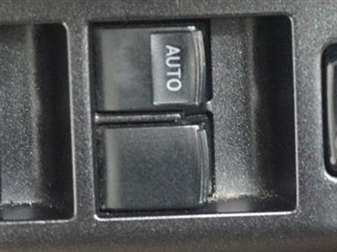 Used 2016 Toyota RAV4 XLE w/ Convenience Package AWD/4WD image 31