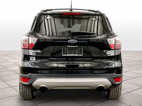 Used 2017 Ford Escape SE w/ Equipment Group 201A image 4