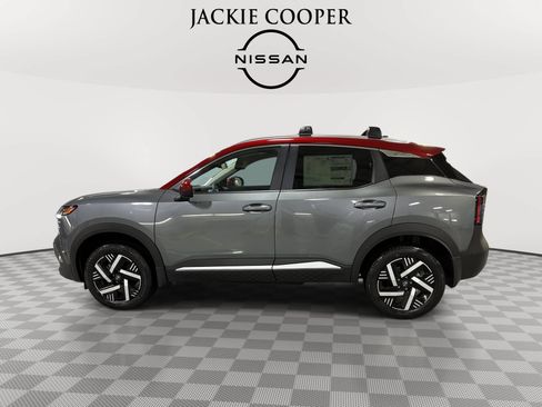 New 2027 Nissan Kicks SV w/ Cold Weather Package FWD image 8