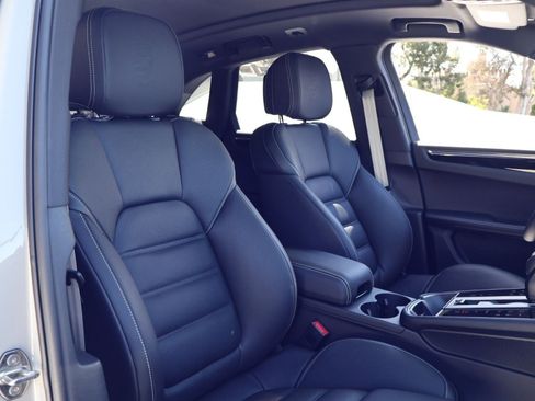 New 2026 Porsche Macan S AWD/4WD image 24