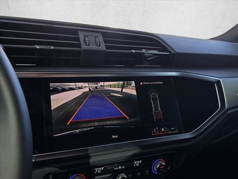 New 2025 Audi Q3 2.0T Premium image 23