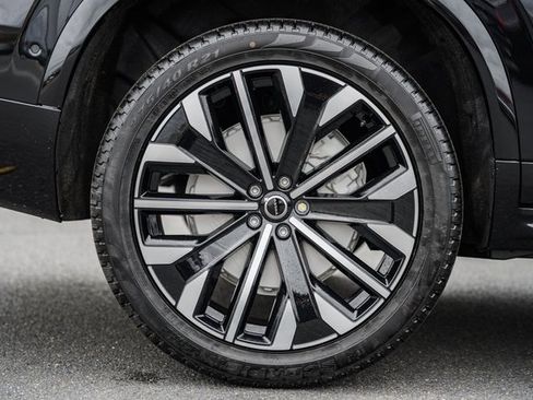 New 2026 Volvo XC90 B6 Plus image 18