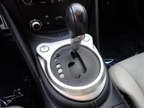 Used 2014 Nissan 370Z Touring w/ Navigation Package RWD image 18