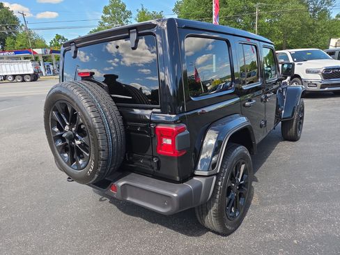 Certified 2025 Jeep Wrangler Unlimited Sahara w/ Safety Group AWD/4WD image 4