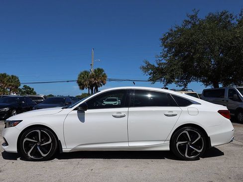Used 2021 Honda Accord Sport image 2