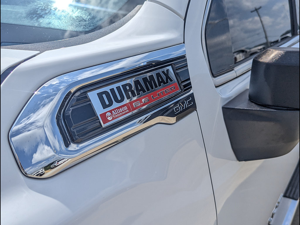 Used 2021 GMC Sierra 3500 Denali w/ Denali Ultimate Package AWD/4WD image 13