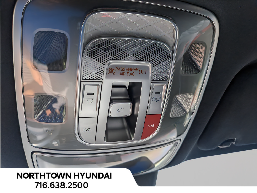 Used 2025 Genesis GV80 3.5T e-SC AWD/4WD image 30