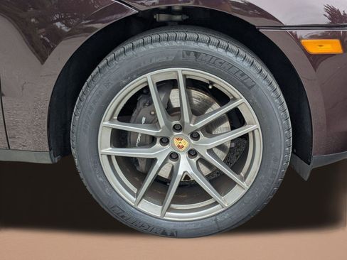 Used 2023 Porsche Macan Turbo AWD/4WD image 23