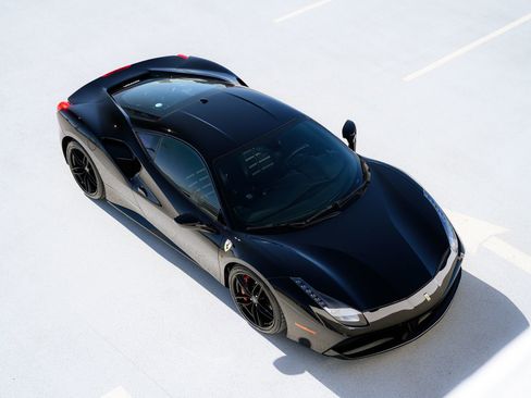 Used 2018 Ferrari 488 GTB image 49