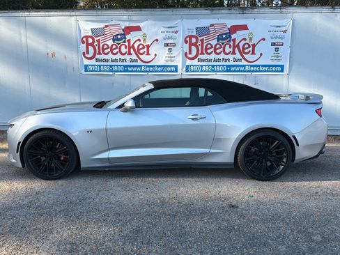 Used 2018 Chevrolet Camaro SS image 7