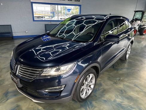 Used 2017 Lincoln MKC Select w/ Select Plus Package image 5