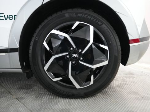 Used 2024 Hyundai Ioniq 5 Limited image 9