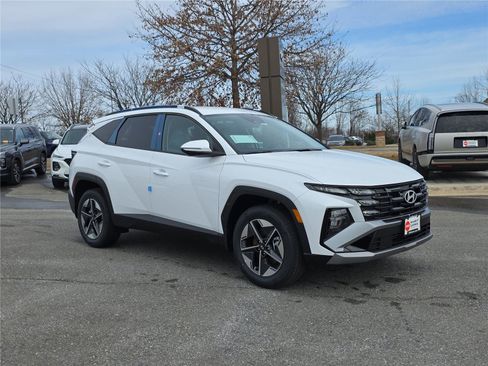 New 2026 Hyundai Tucson SEL image 1