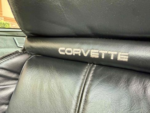 Used 1990 Chevrolet Corvette Coupe image 63
