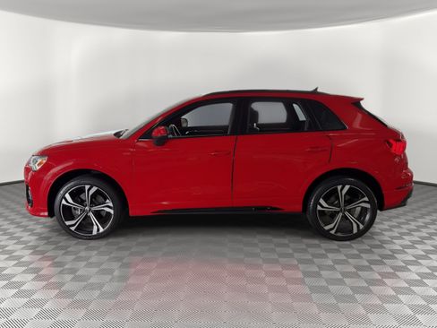 Certified 2024 Audi Q3 2.0T Premium Plus AWD/4WD image 2