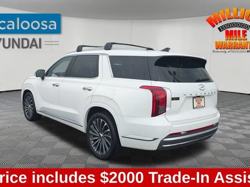 Used 2024 Hyundai Palisade Calligraphy FWD image 5