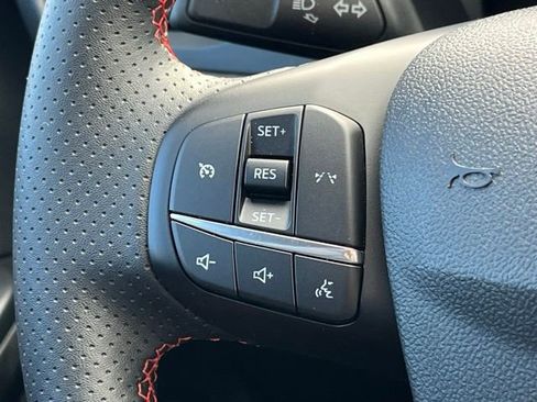 Used 2025 Ford Escape ST-Line Select image 33