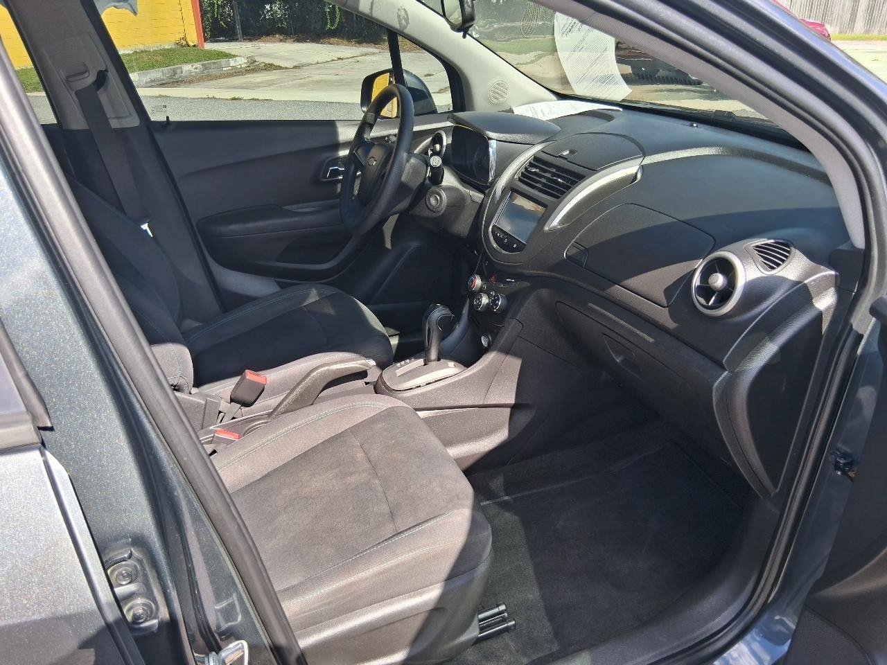 Used 2016 Chevrolet Trax LS FWD image 13