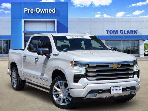 Used 2025 Chevrolet Silverado 1500 High Country AWD/4WD image 1