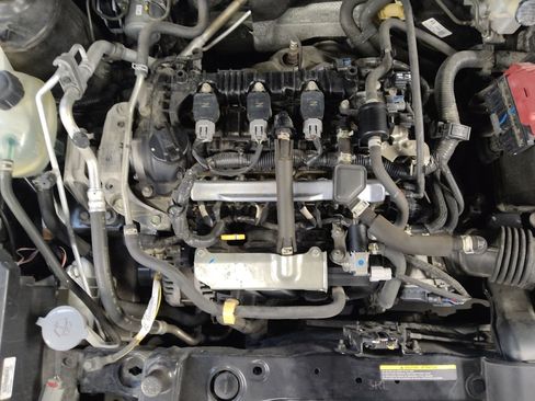 Used 2020 Nissan Kicks SV FWD image 30