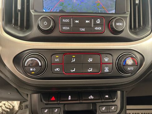 Used 2015 GMC Canyon SLT AWD/4WD image 32